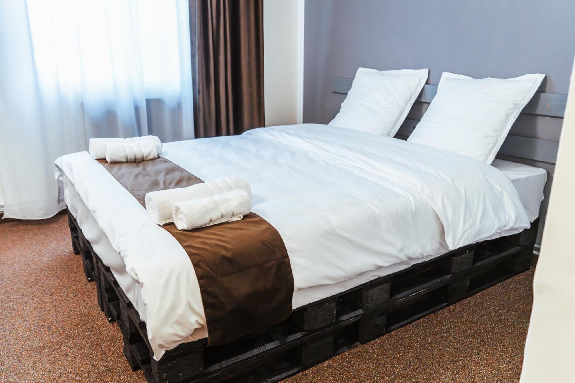 Casa Rosu Hotel Клуж-Напока Екстериор снимка