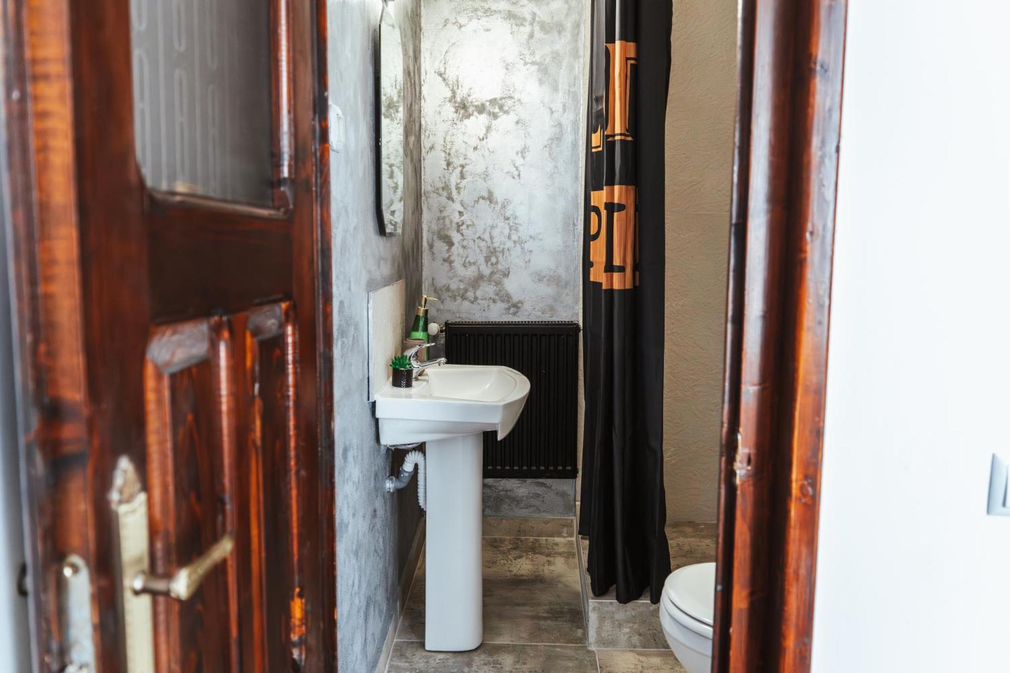 Casa Rosu Hotel Клуж-Напока Екстериор снимка