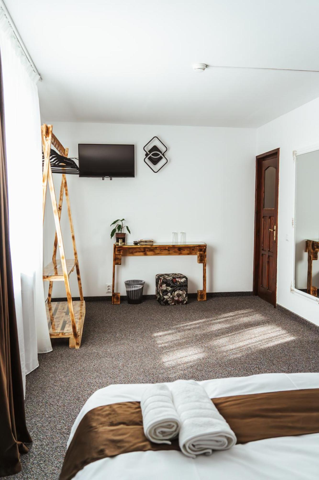 Casa Rosu Hotel Клуж-Напока Екстериор снимка