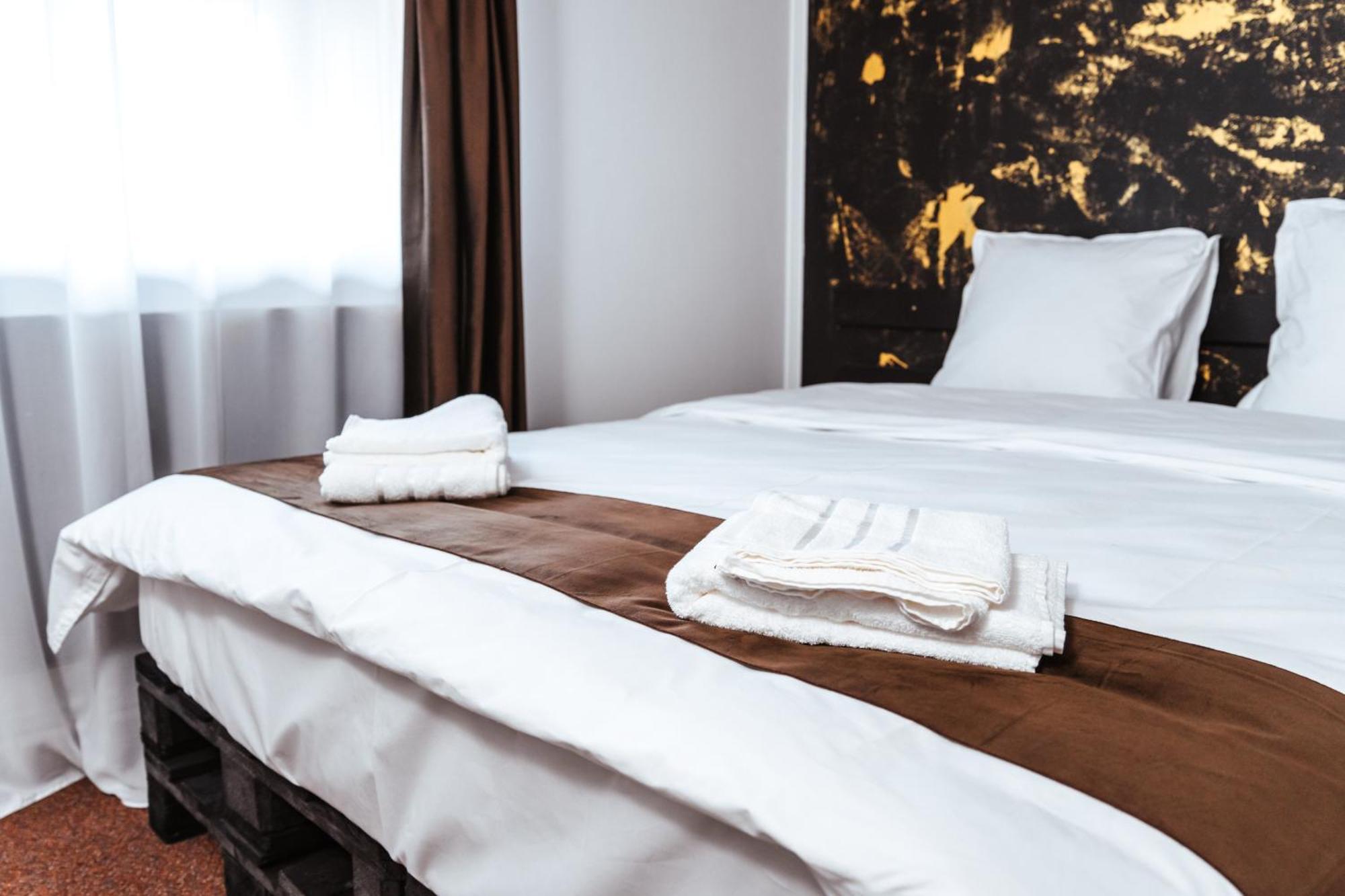 Casa Rosu Hotel Клуж-Напока Екстериор снимка